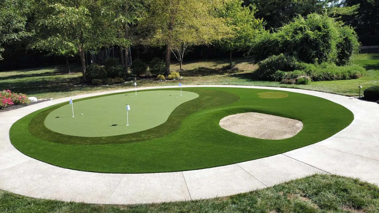 residential-putting-green-gal-5 residential new jersey putting green with sand trap